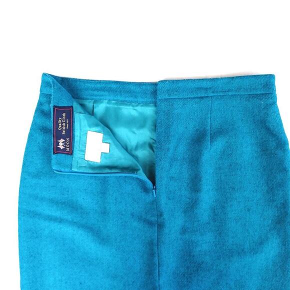 Pure Collection Teal Moon Wool Pencil Skirt | Classic Workwear | UK Tailoring - Picture 11 of 16